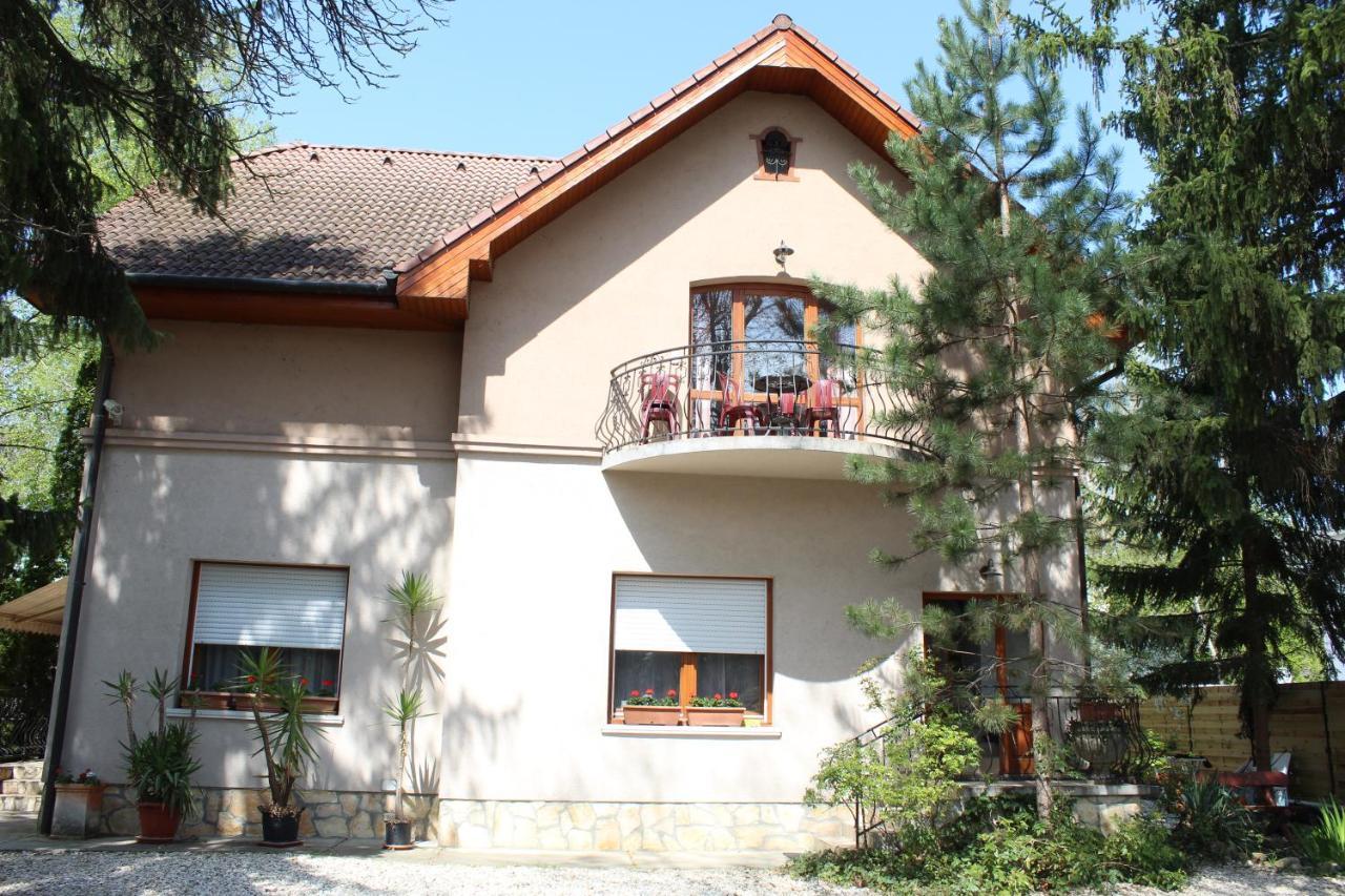 Vicze Apartmanház Siófok Exterior foto