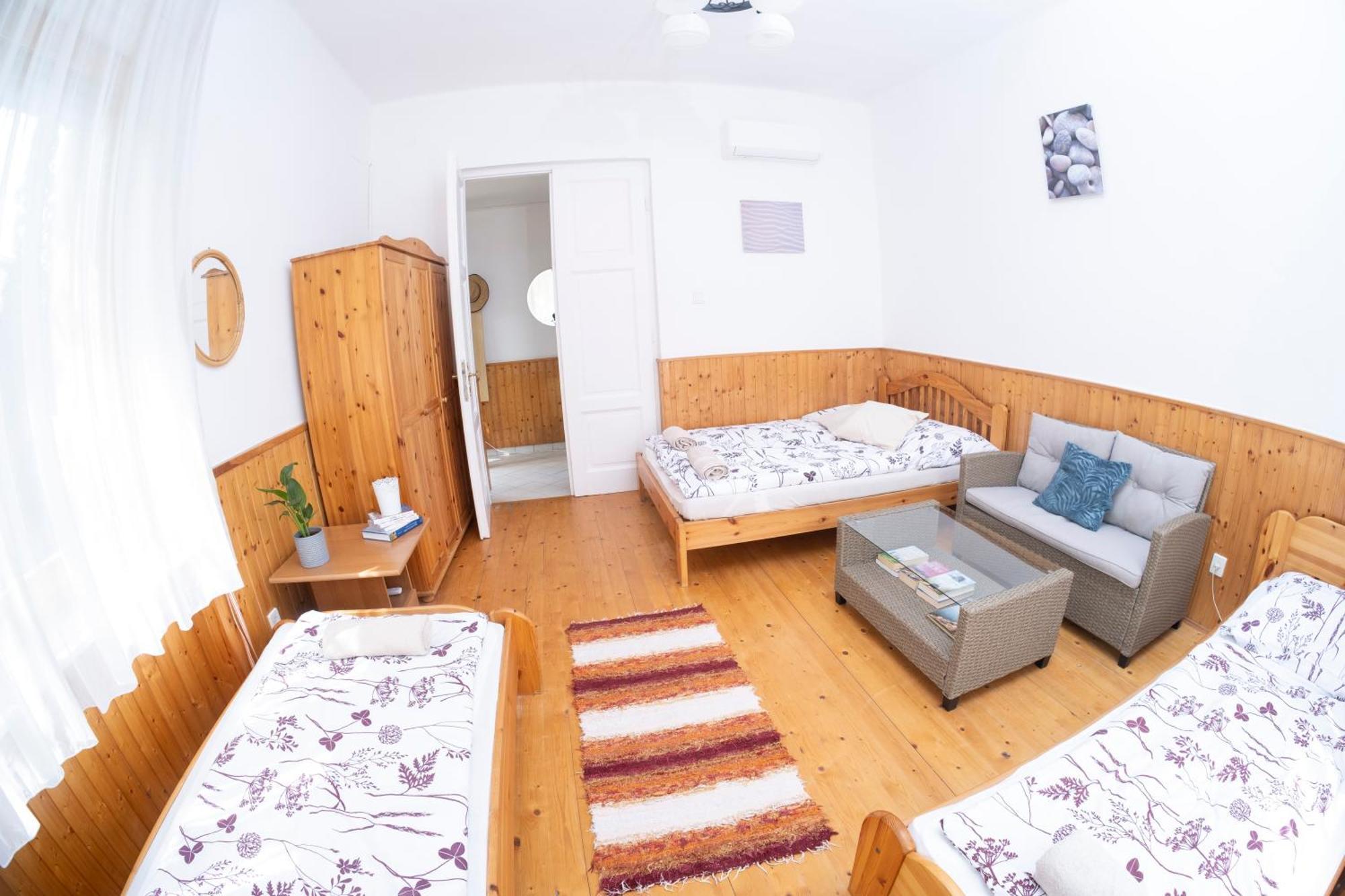Vicze Apartmanház Siófok Habitación foto