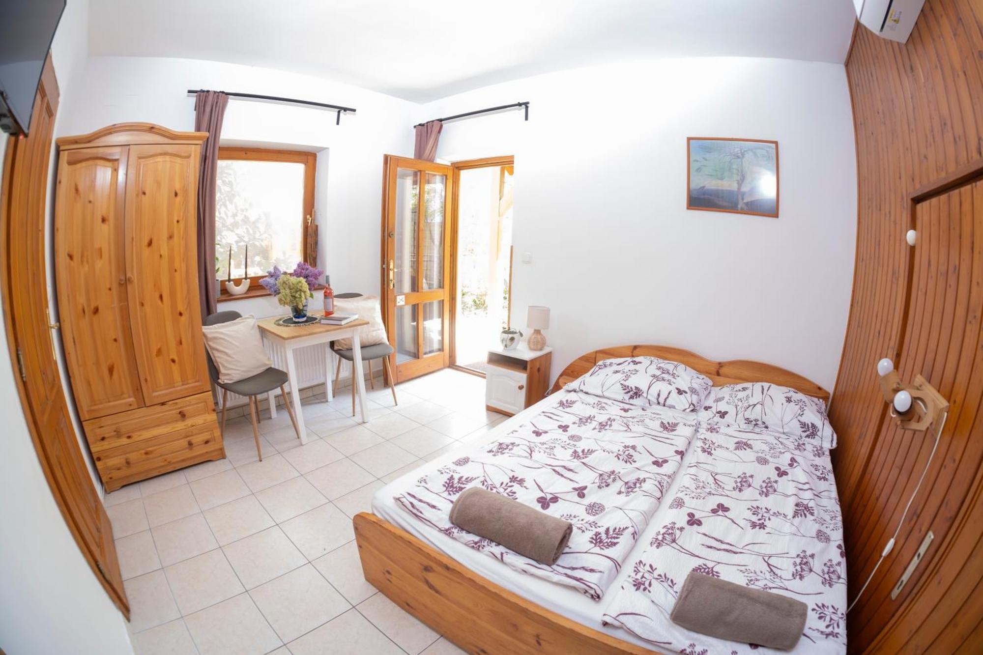 Vicze Apartmanház Siófok Exterior foto